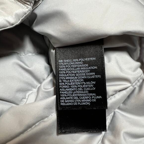 The North Face Women's 550 Fill Goose Down Nylon Quilted Puffer Vest Size Small - Picture 7 of 11